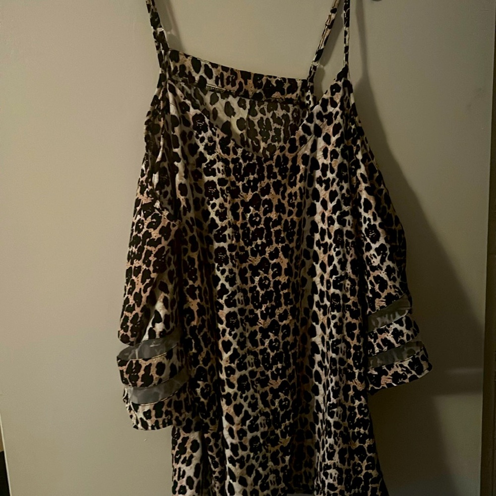 Leopard print top XL